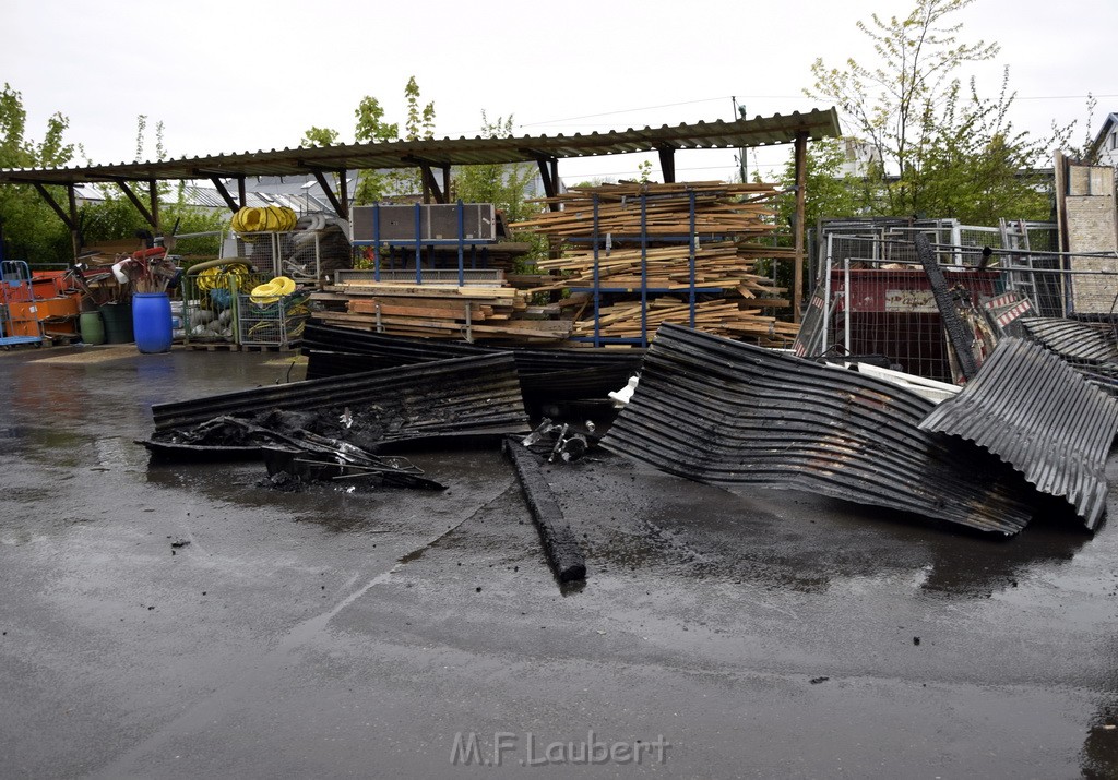 Feuer 4 Bergisch Gladbach Gronau Am Kuhlerbusch P245.JPG - Miklos Laubert